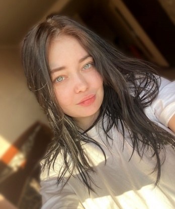 Полина, 25